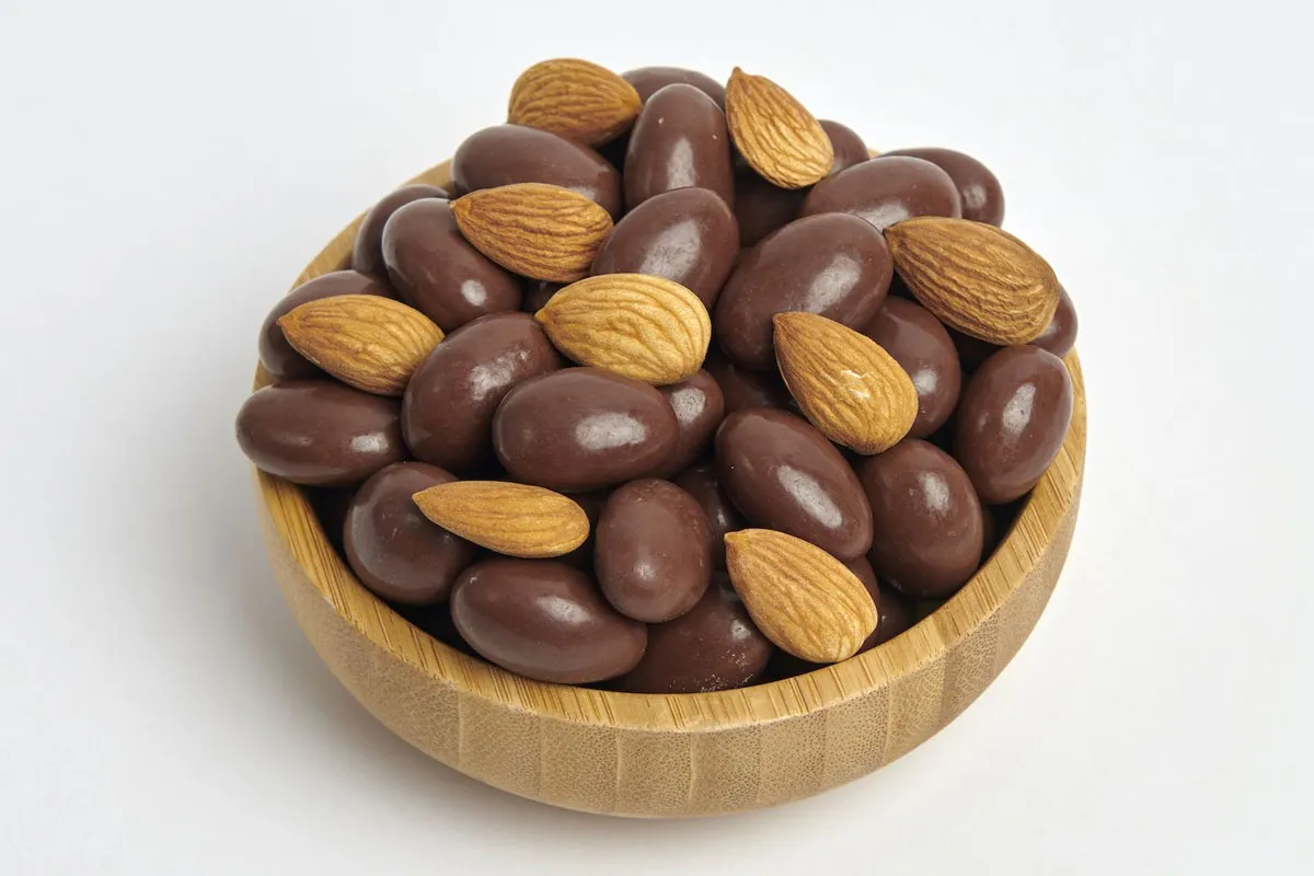 Almendras con Chocolate Almendras con Chocolate